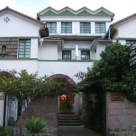 Hotel Los Alpes Quito Esterno foto