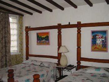 Hotel Los Alpes Quito Esterno foto