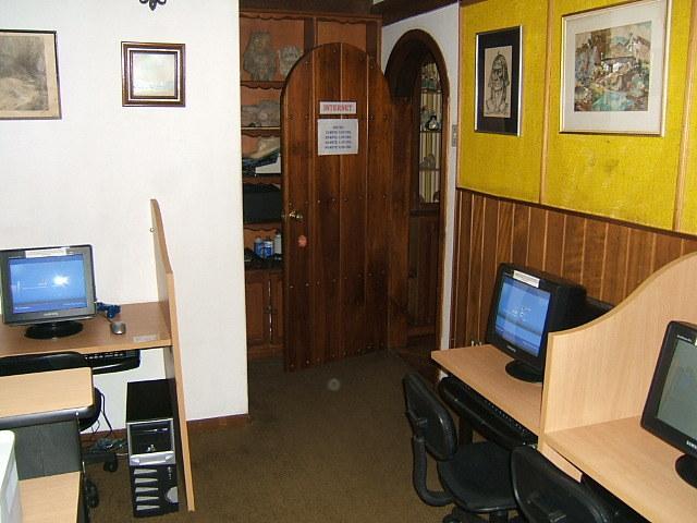 Hotel Los Alpes Quito Esterno foto